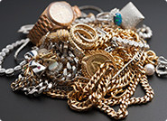 貴金属の宝飾品